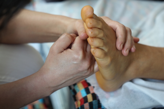 Kurs masażu stóp On Zon Su, Szkolenia refleksologii stóp - We współczesnym świecie przywiązuje się zbyt wielką wagę do głowy, a zbyt małą do stóp (część 11) IMG_1439.JPG